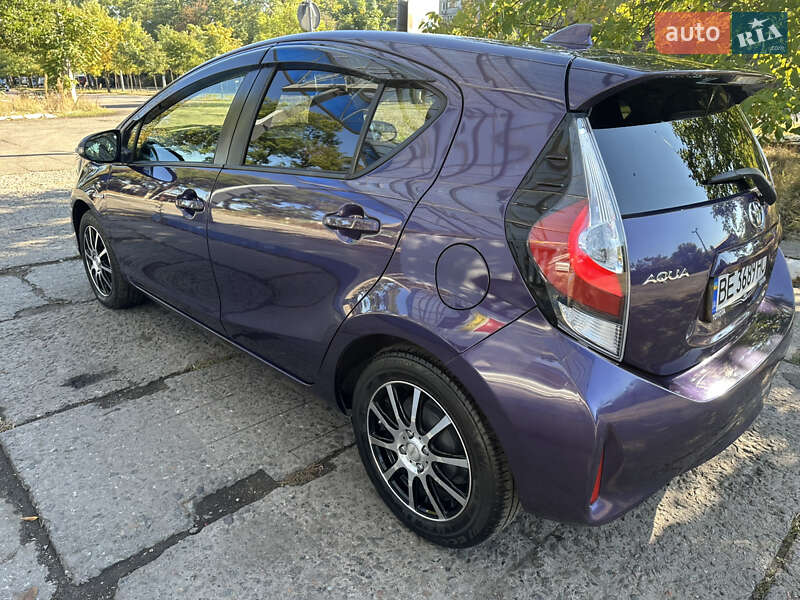 Хетчбек Toyota Aqua 2017 в Одесі