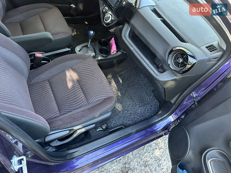 Хетчбек Toyota Aqua 2017 в Одесі