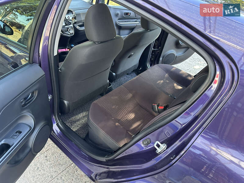 Хетчбек Toyota Aqua 2017 в Одесі