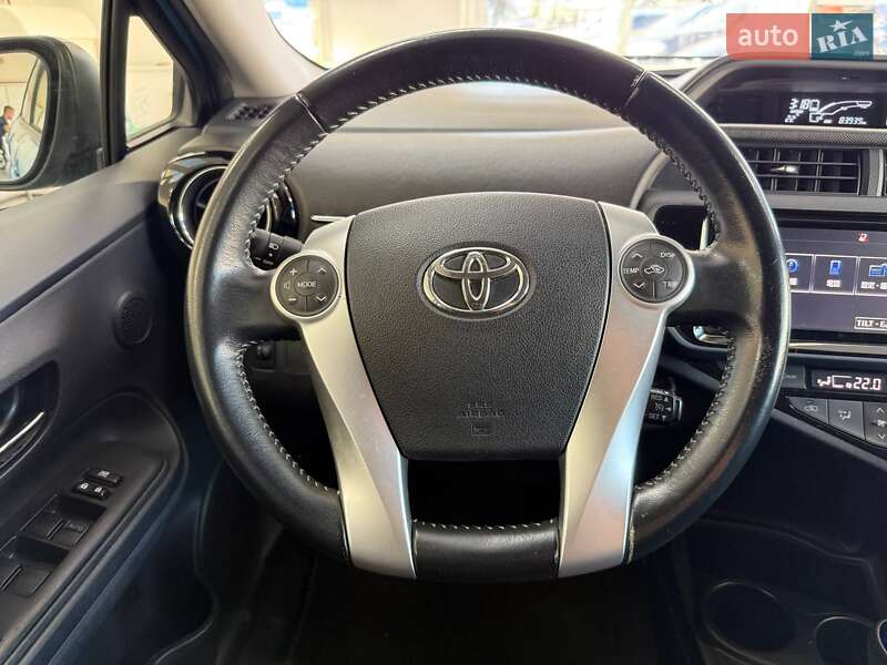 Хэтчбек Toyota Aqua 2015 в Киеве фото 18 Хэтчбек Toyota Aqua 2015 в Киеве