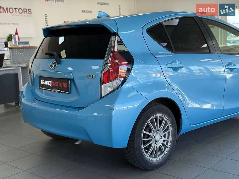 Хэтчбек Toyota Aqua 2015 в Киеве фото 12 Хэтчбек Toyota Aqua 2015 в Киеве