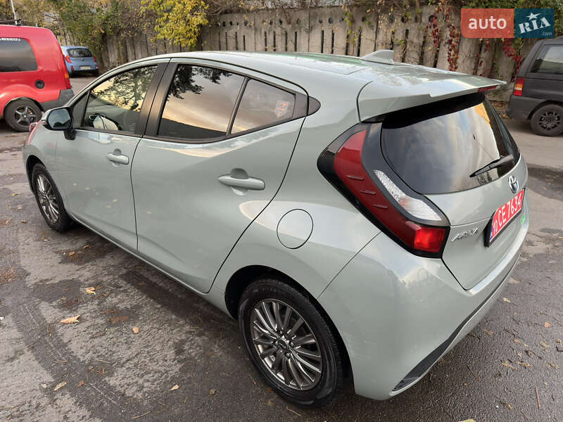 Хэтчбек Toyota Aqua 2022 в Киеве