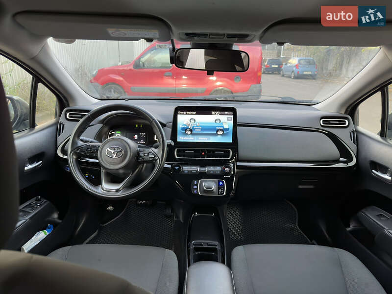 Хэтчбек Toyota Aqua 2022 в Киеве