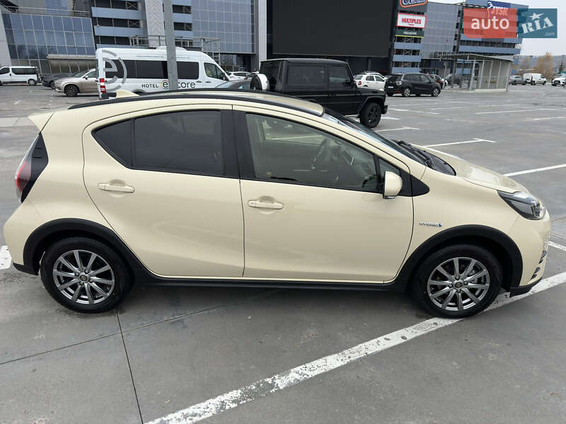 Хэтчбек Toyota Aqua 2019 в Киеве фото 15 Хэтчбек Toyota Aqua 2019 в Киеве