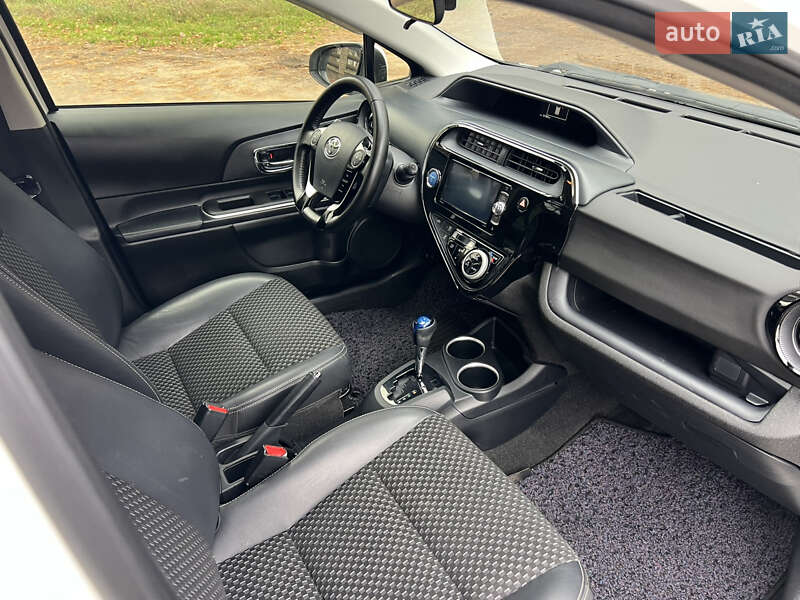 Хэтчбек Toyota Aqua 2018 в Василькове