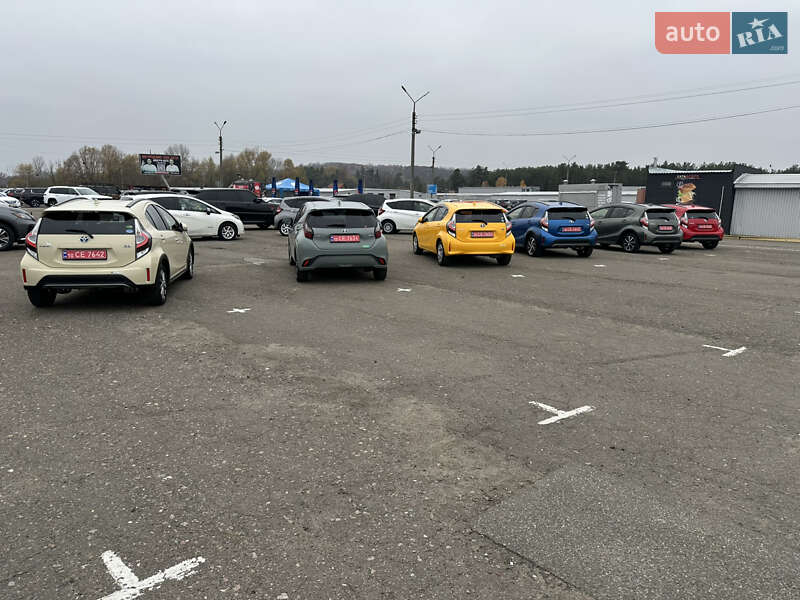 Хэтчбек Toyota Aqua 2019 в Киеве фото 66 Хэтчбек Toyota Aqua 2019 в Киеве