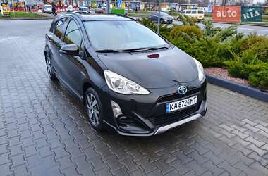 Хэтчбек Toyota Aqua 2015 в Киеве