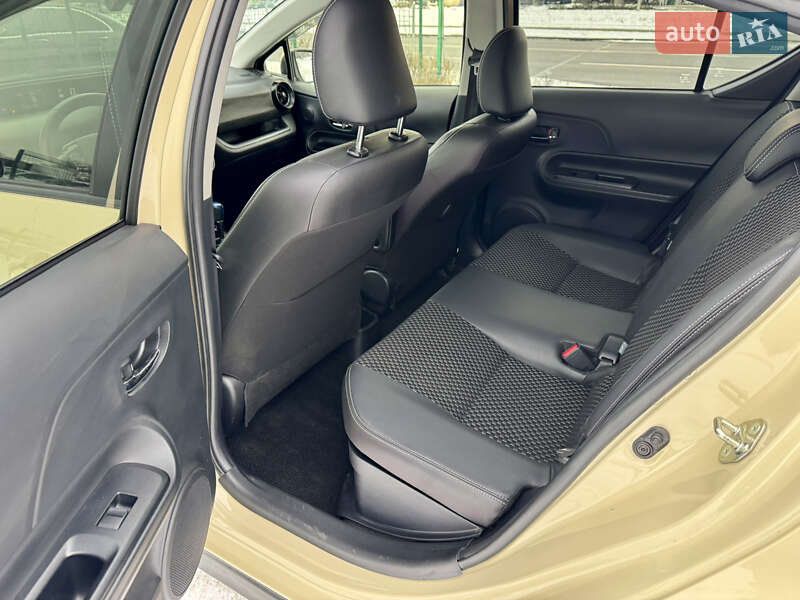 Хэтчбек Toyota Aqua 2018 в Киеве