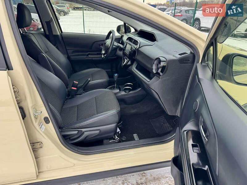 Хэтчбек Toyota Aqua 2018 в Киеве