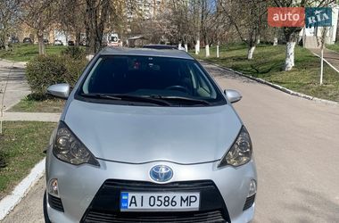 Хэтчбек Toyota Aqua 2012 в Вышгороде