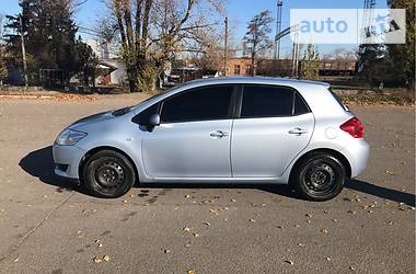 Хэтчбек Toyota Auris 2008 в Горишних Плавнях