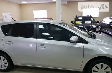 Хэтчбек Toyota Auris 2013 в Кропивницком