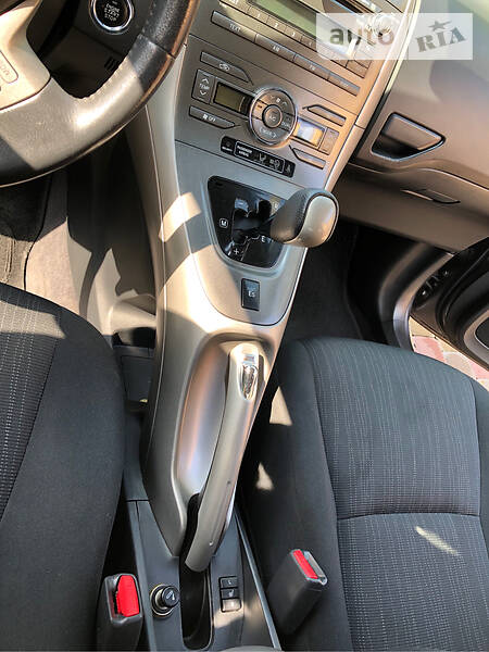 Хэтчбек Toyota Auris 2008 в Киеве