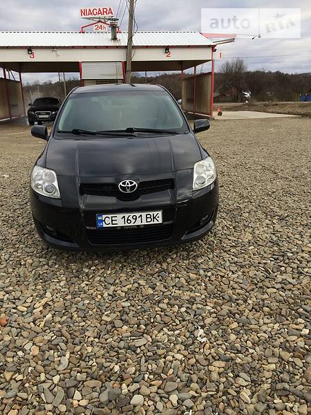 Хетчбек Toyota Auris 2007 в Сторожинці