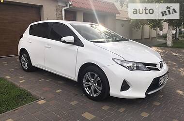 Хэтчбек Toyota Auris 2013 в Одессе