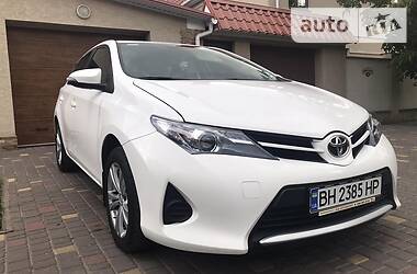 Хэтчбек Toyota Auris 2013 в Одессе