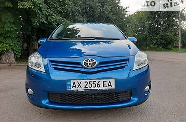 Хэтчбек Toyota Auris 2011 в Харькове