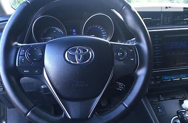 Хэтчбек Toyota Auris 2015 в Дрогобыче
