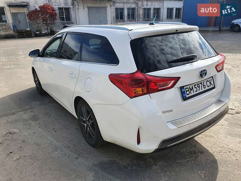 Універсал Toyota Auris 2014 в Харкові