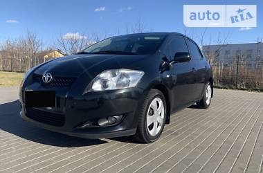Хэтчбек Toyota Auris 2008 в Виннице