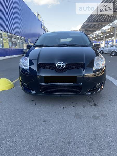 Хэтчбек Toyota Auris 2008 в Виннице
