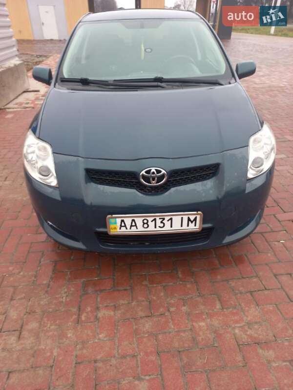 Хетчбек Toyota Auris 2008 в Києві