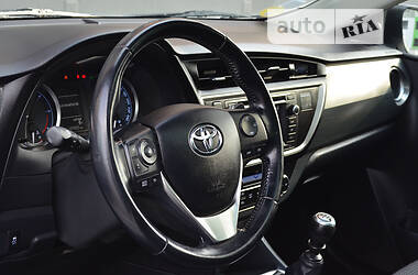 Универсал Toyota Auris 2013 в Ровно