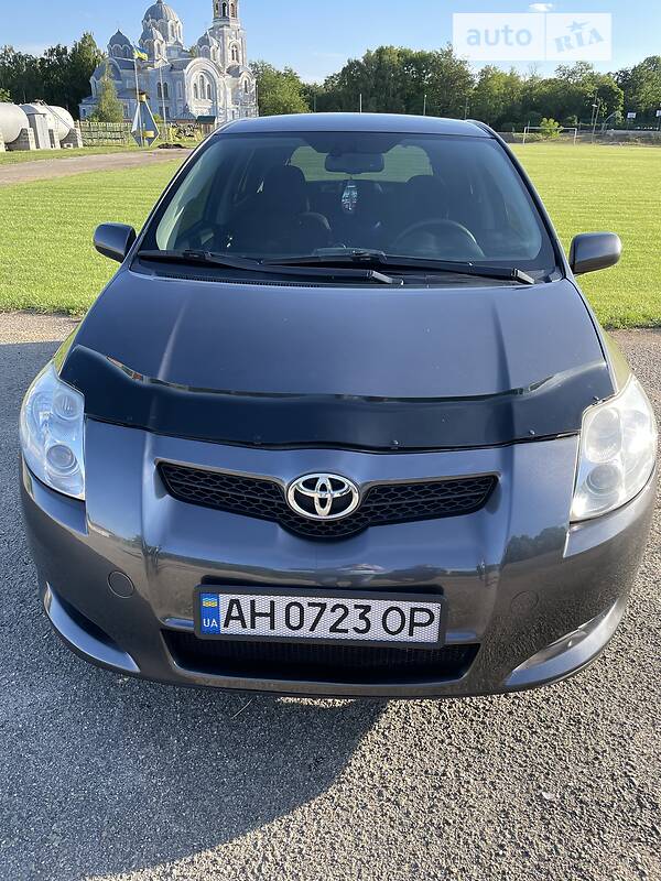 Toyota Auris