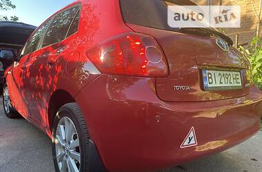 Хэтчбек Toyota Auris 2008 в Полтаве