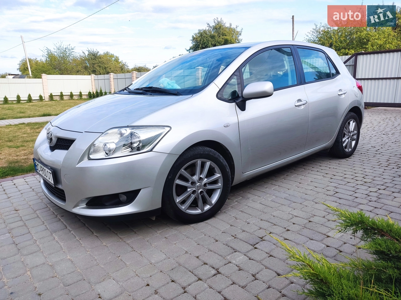 2010 Toyota Auris - мініатюра 19