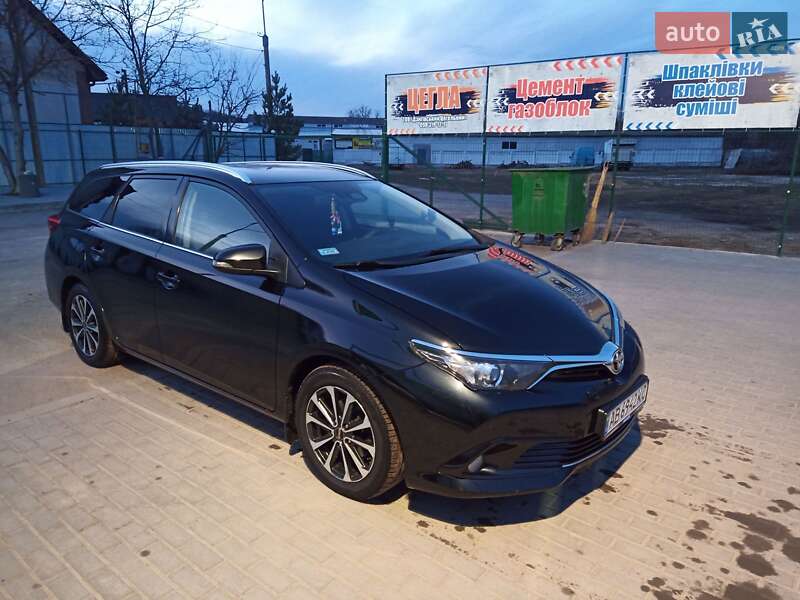 Універсал Toyota Auris 2016 в Томашполі