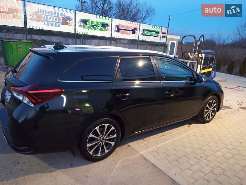 Універсал Toyota Auris 2016 в Томашполі