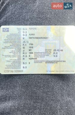 Хэтчбек Toyota Auris 2007 в 
