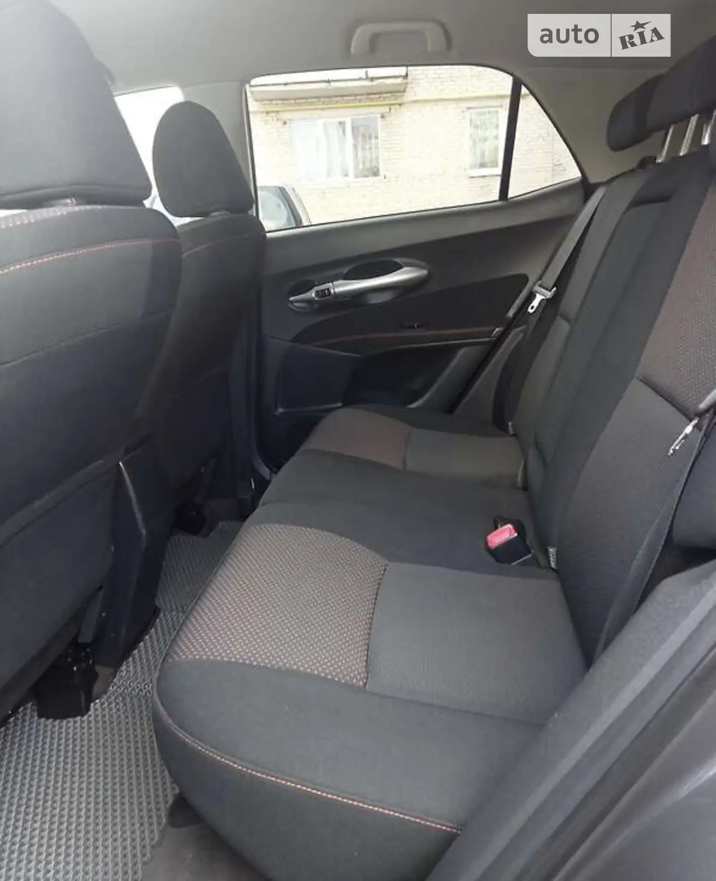 2010 Toyota Auris - мініатюра 12