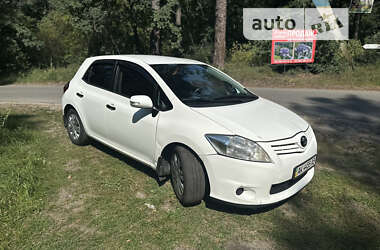 Хетчбек Toyota Auris 2010 в Києві