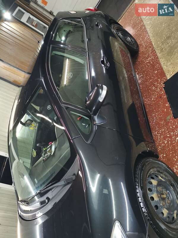 Хетчбек Toyota Auris 2011 в Сумах