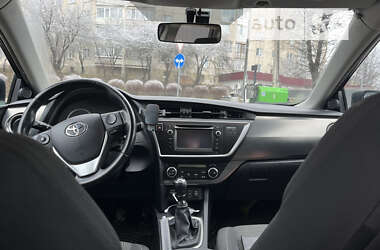Универсал Toyota Auris 2013 в Тернополе