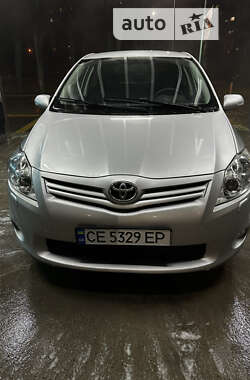 Хэтчбек Toyota Auris 2012 в Виннице