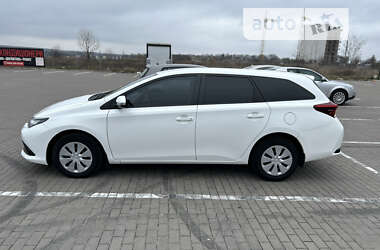 Универсал Toyota Auris 2017 в Виннице