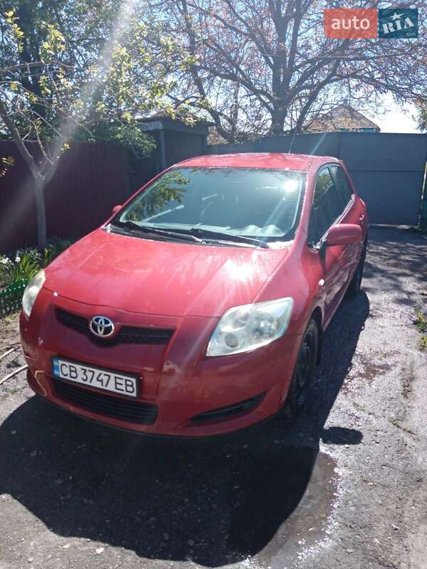 Хэтчбек Toyota Auris 2007 в Прилуках
