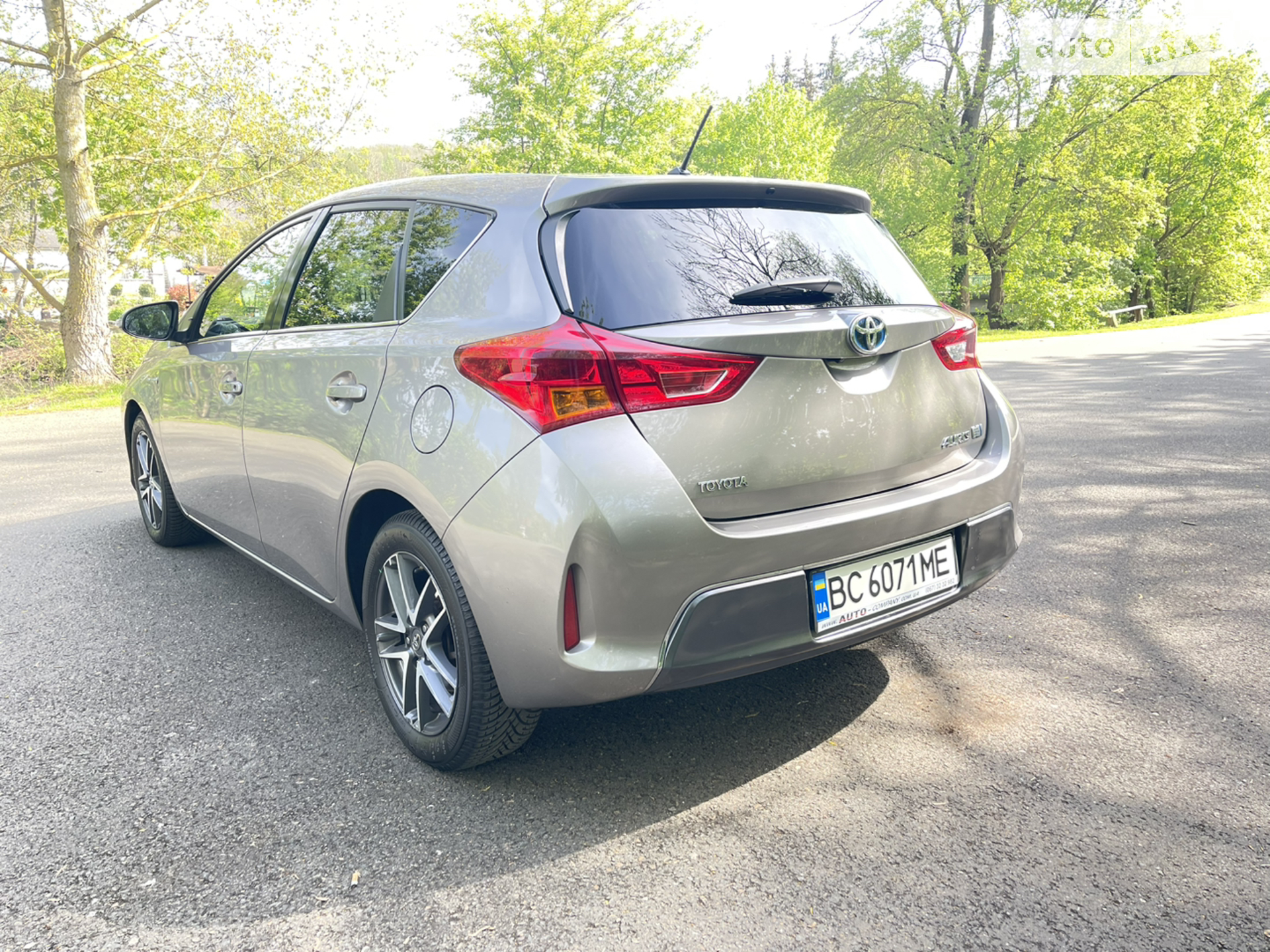 2015 Toyota Auris - мініатюра 2