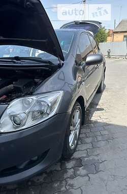 Хетчбек Toyota Auris 2009 в Луцьку