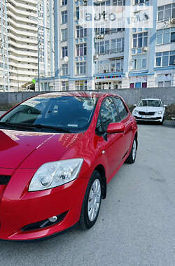 Хэтчбек Toyota Auris 2008 в Киеве