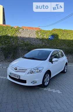 Универсал Toyota Auris 2012 в Черновцах