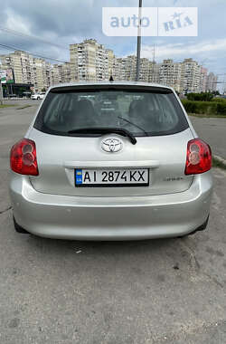 Хэтчбек Toyota Auris 2007 в Киеве