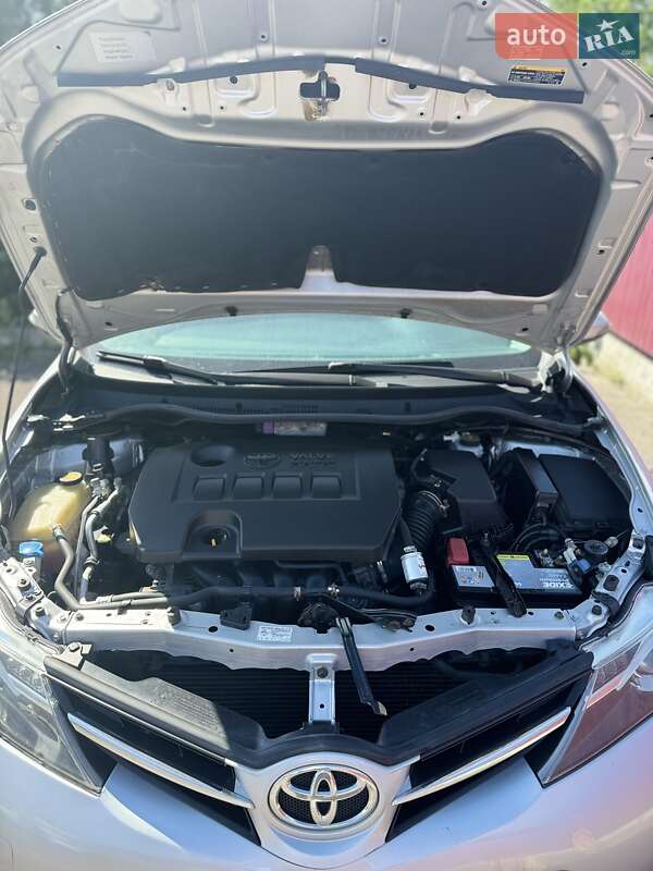 Універсал Toyota Auris 2013 в Львові