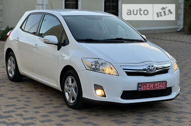 Хэтчбек Toyota Auris 2011 в Могилев-Подольске