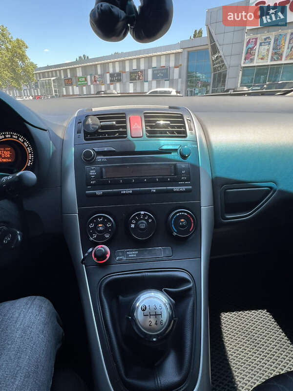 Хэтчбек Toyota Auris 2012 в Одессе