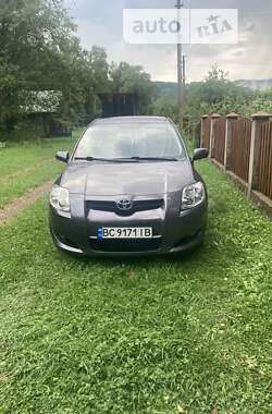 Хэтчбек Toyota Auris 2008 в Старом Самборе