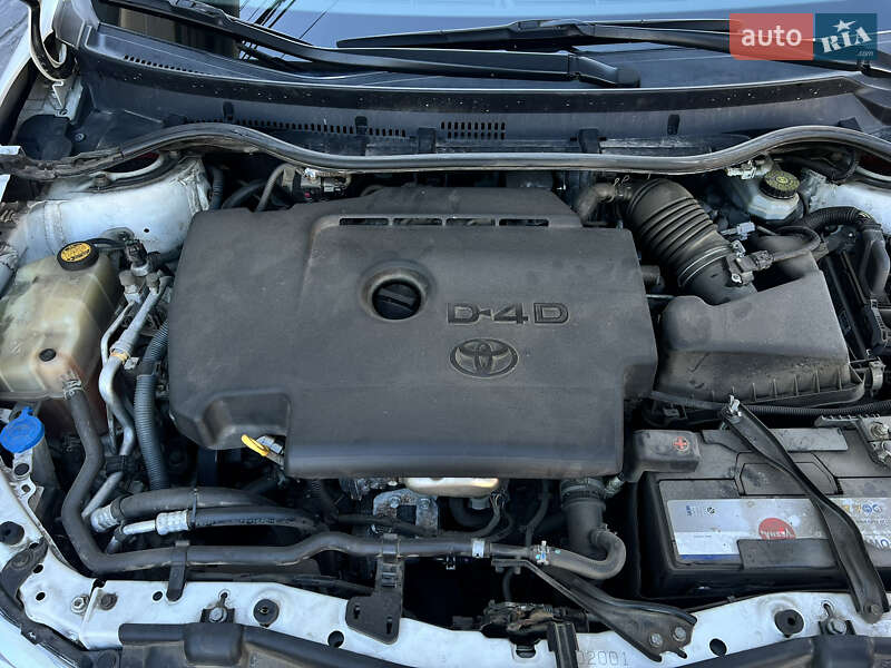Универсал Toyota Auris 2014 в Виннице